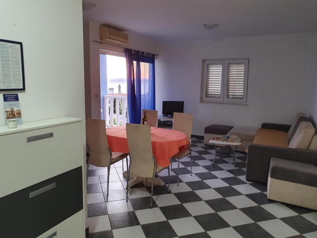Aparthotel Marina Gromela Mirce Exteriér fotografie