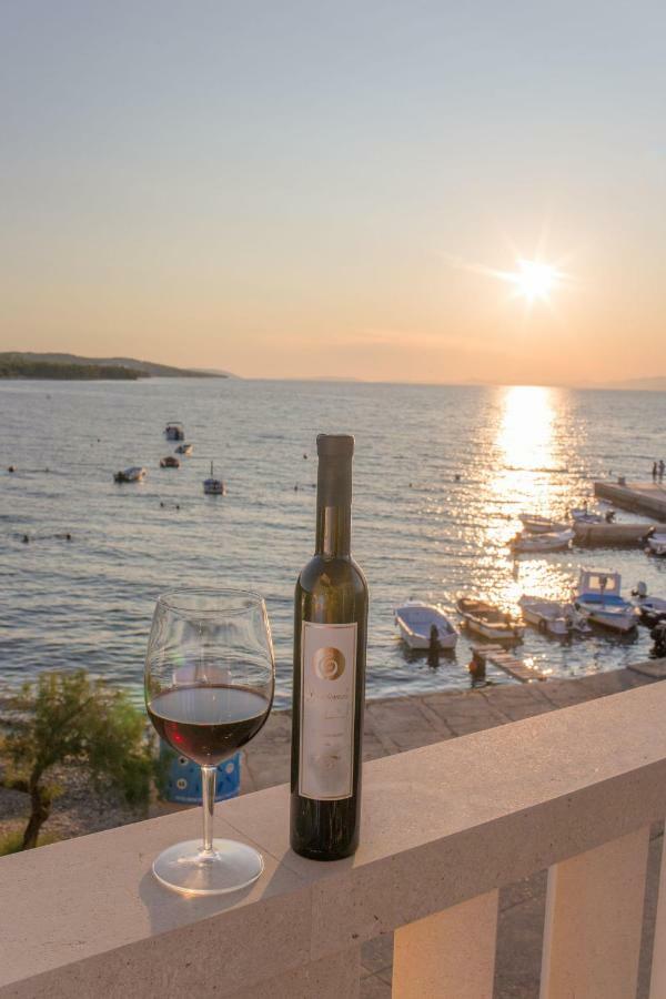 Aparthotel Marina Gromela Mirce Exteriér fotografie