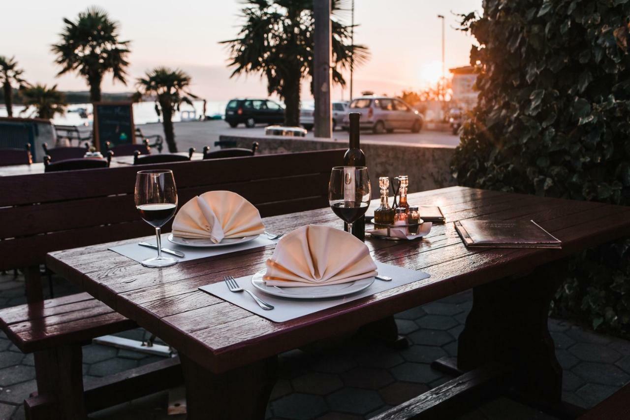 Aparthotel Marina Gromela Mirce Exteriér fotografie